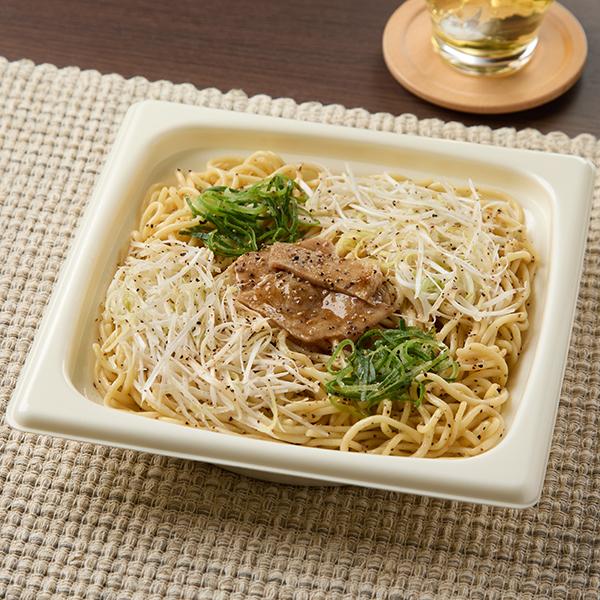 大盛豚肉とねぎの塩焼そば