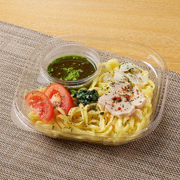 冷たい生パスタチキンとバジル