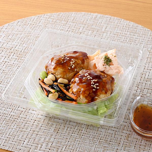 たんぱく質が摂れる！根菜入り鶏つくねのサラダ