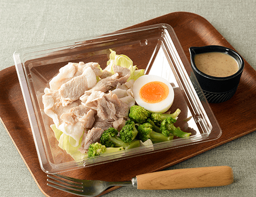 たんぱく質が摂れる国産豚肉のサラダ