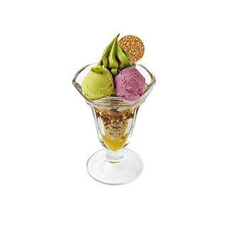 パフェ佐藤監修ピスタチオとカシスの塩キャラメルパフェ(抹茶ソフト)