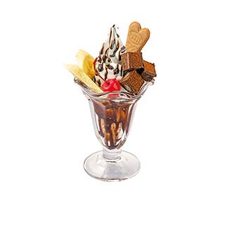 ガトーショコラとバナナのチョコレートパフェ