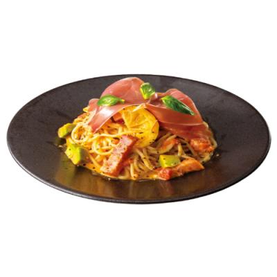 ５１ハモンセラーノとアボカドのレモントマトクリーム
